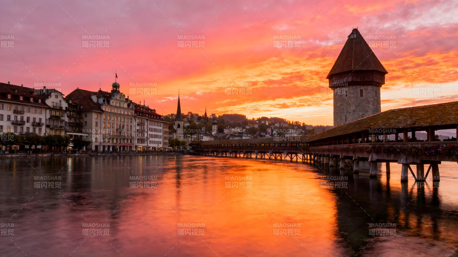 瑞士盧塞恩卡佩爾橋夕陽美景-圖片