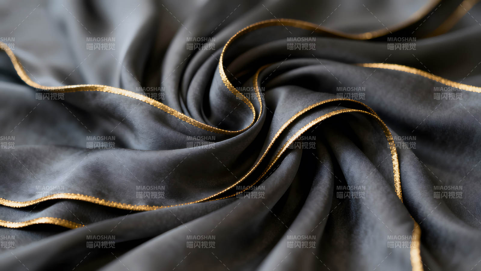 絲綢面料與金邊細節(jié)特寫-圖片
