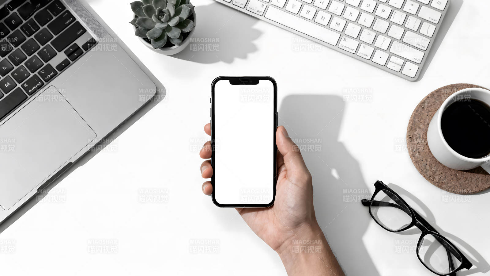 桌面工作场景手机咖啡-图片