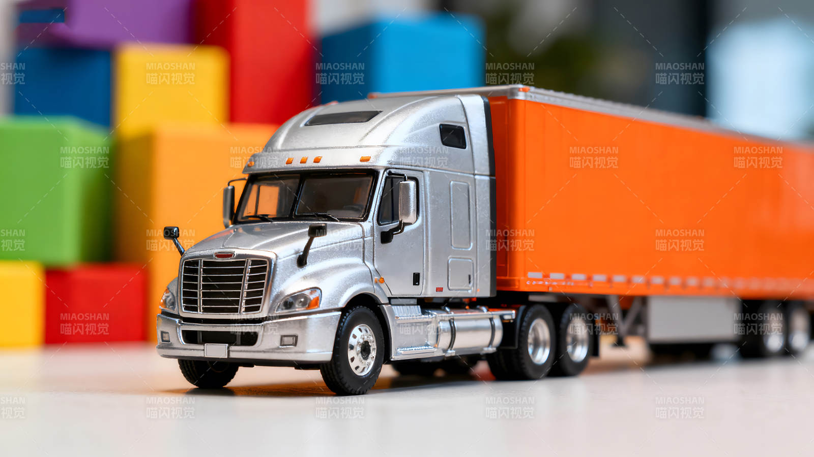 卡車模型與積木玩具的組合-圖片