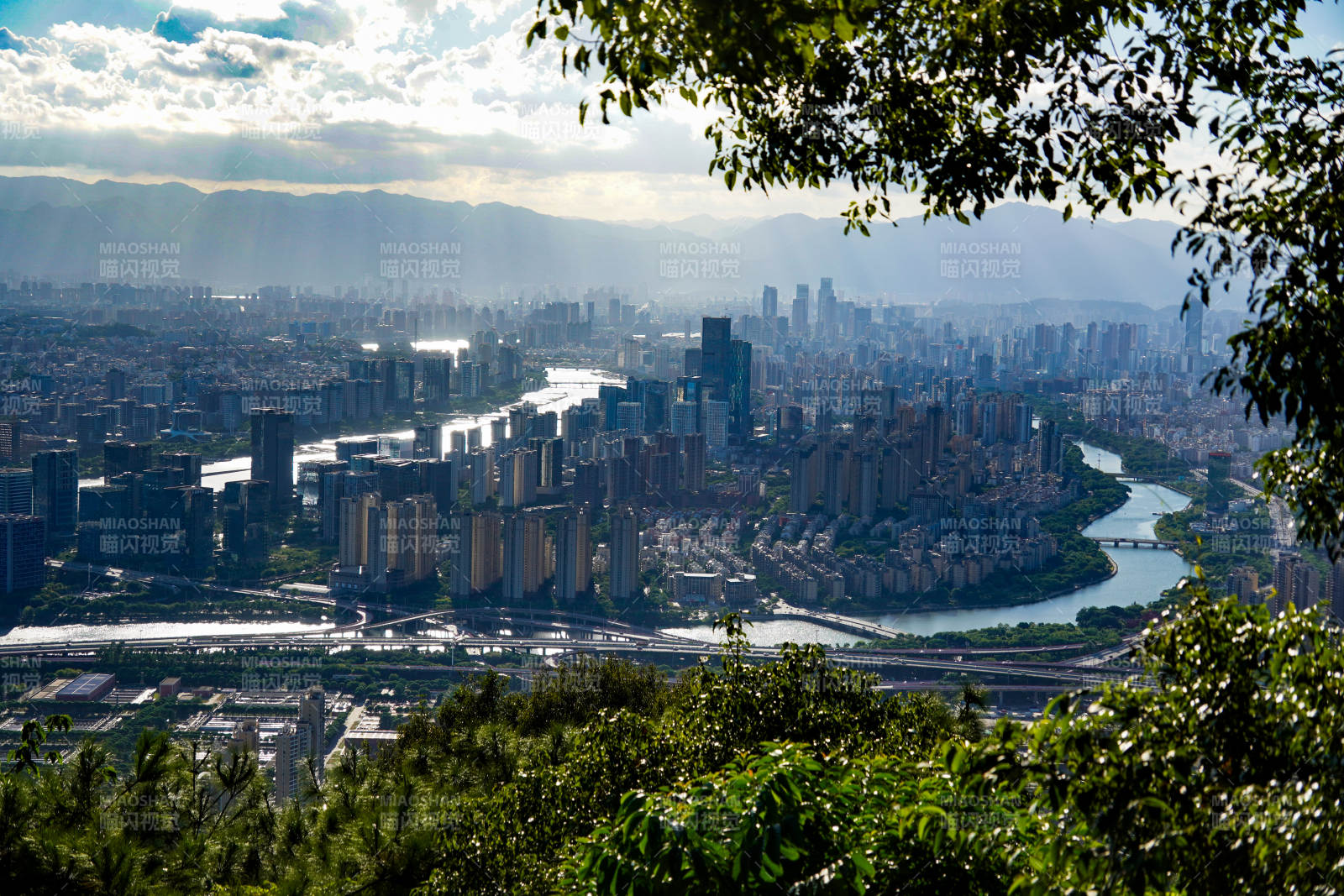 城市全景俯瞰图片