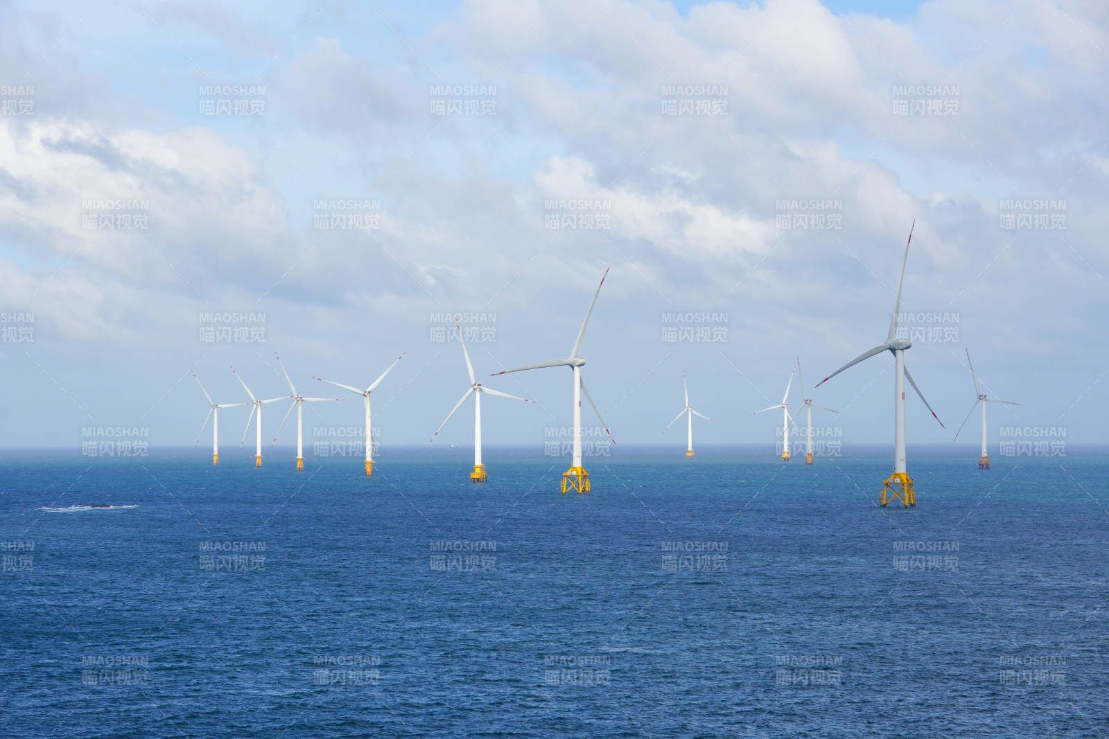 海上风电场图片
