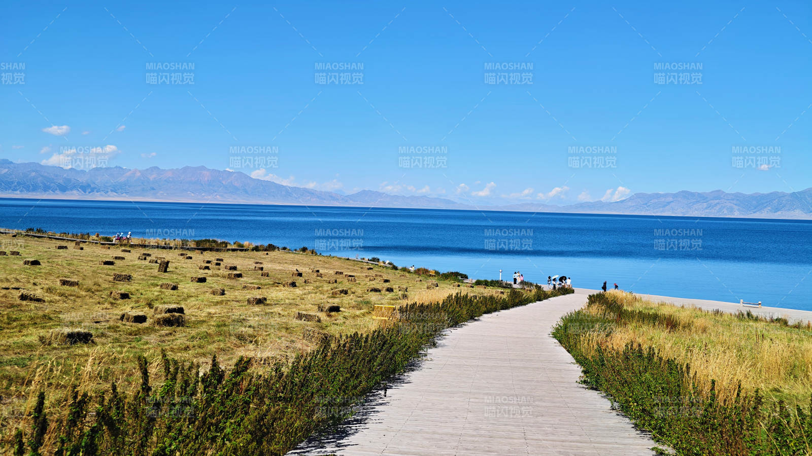 湖畔步道風光圖片