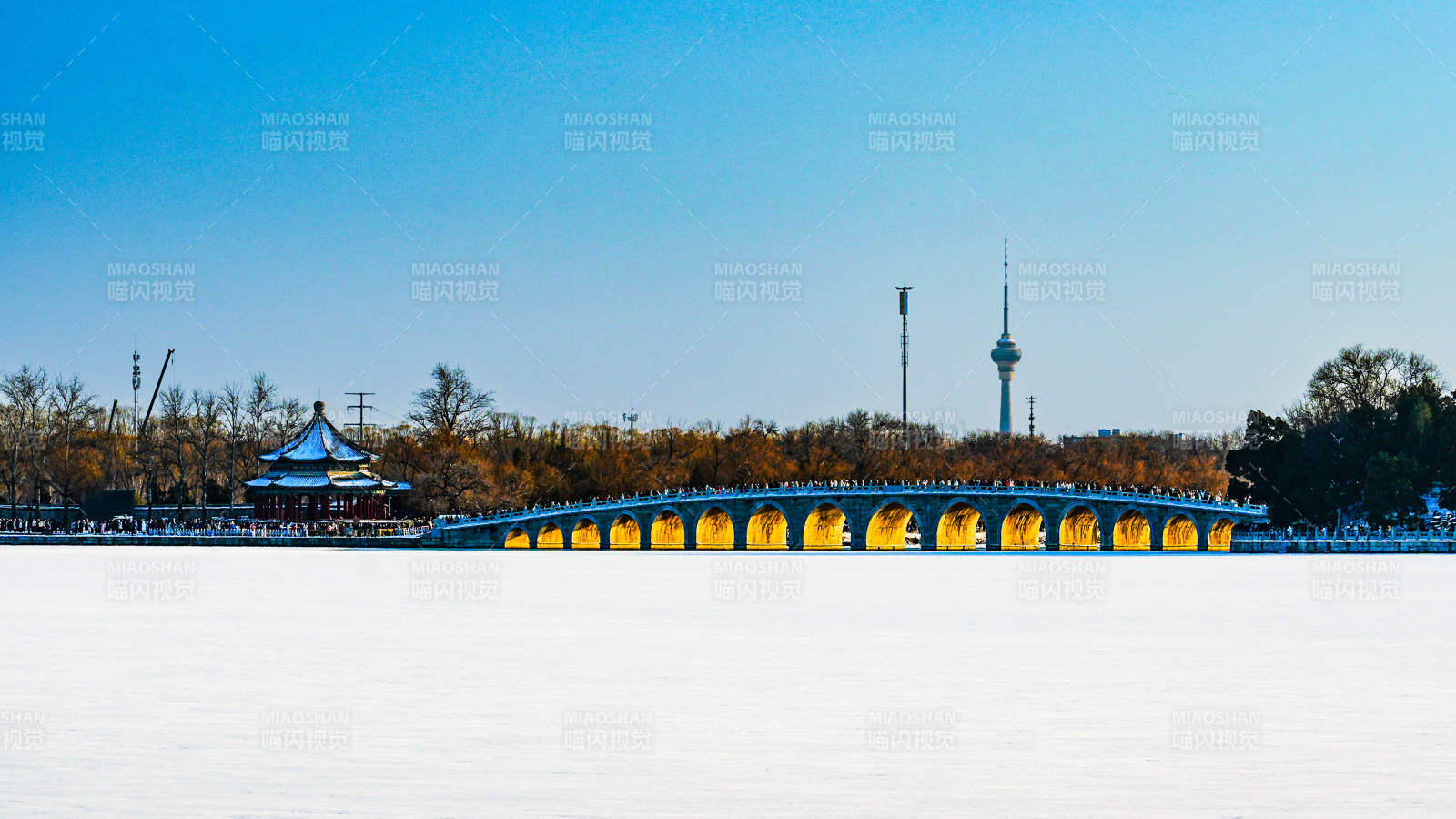 颐和园冬日十七孔桥美景图片