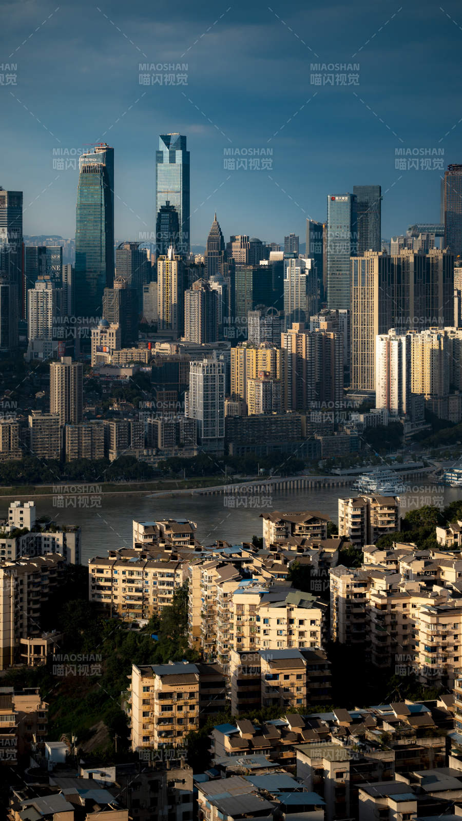 重庆渝中城市天际线图片
