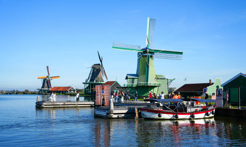 荷兰风车水乡风光图片