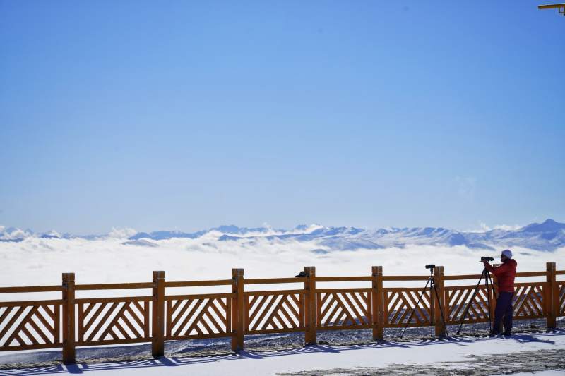 雪原观景台图片