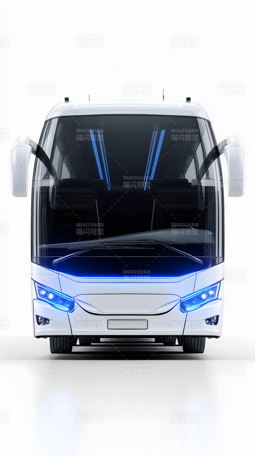 未来感十足的白色大巴图片
