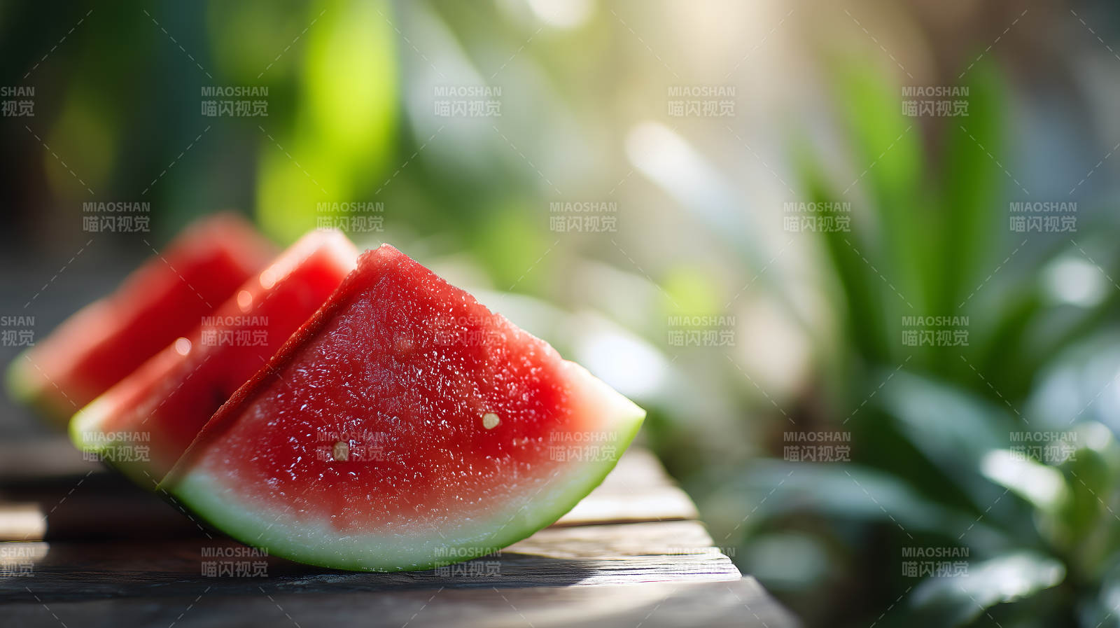 夏日清凉的西瓜盛宴图片