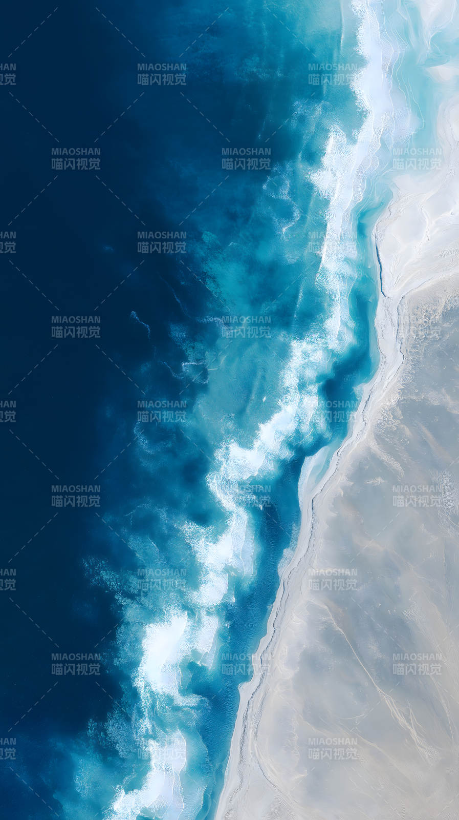 海天一色，沙滩如画图片