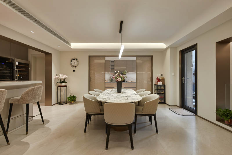 现代简约餐厅设计图片