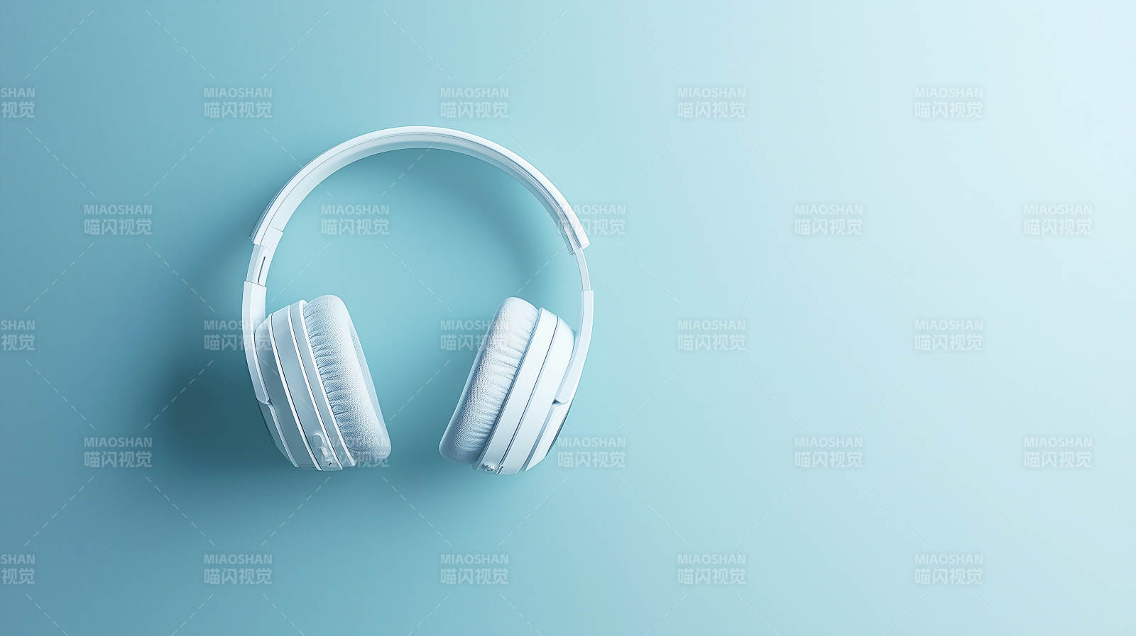 轻盈质感白色耳机图片