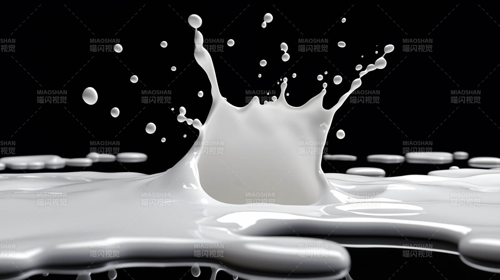 牛奶飞溅的瞬间艺术图片