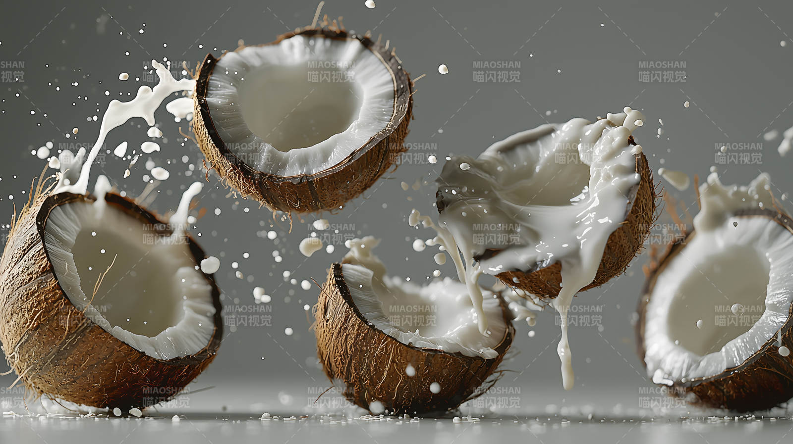 水花四溅的椰香诱惑图片