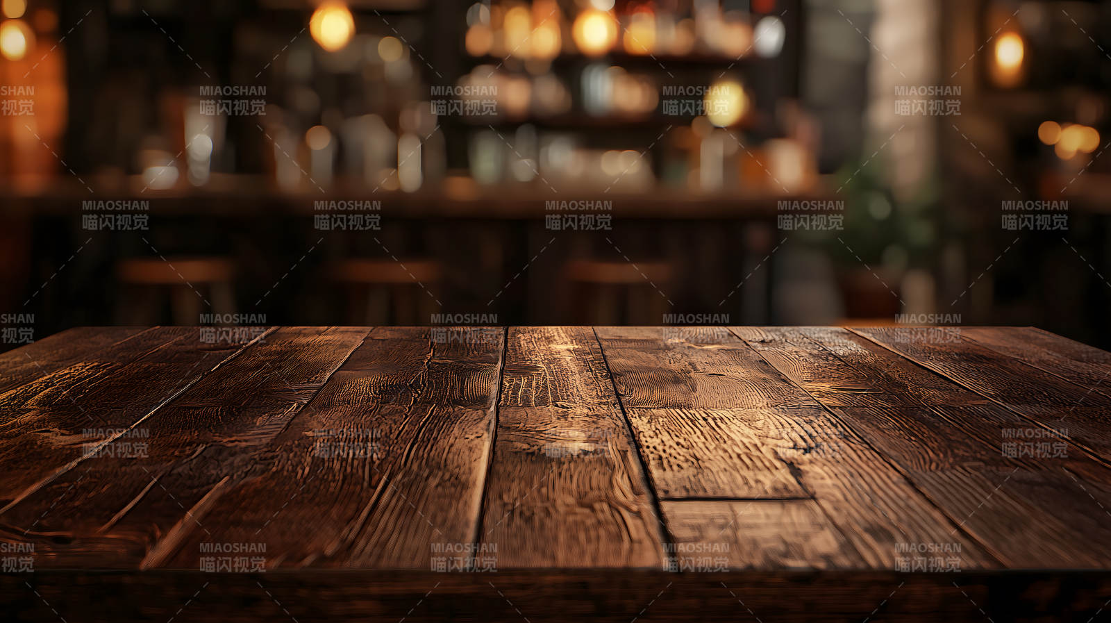 咖啡厅的木质桌面一角图片