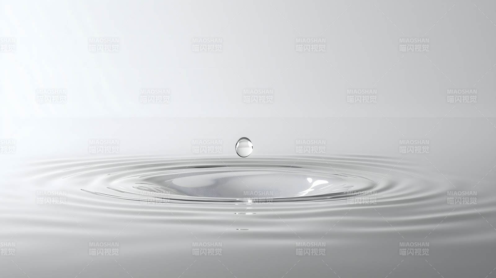 平静水面的涟漪图片