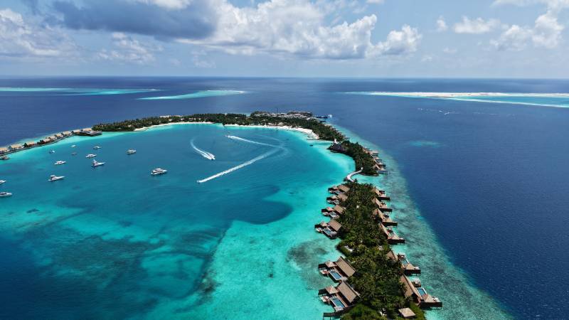 马尔代夫碧海蓝天度假岛图片