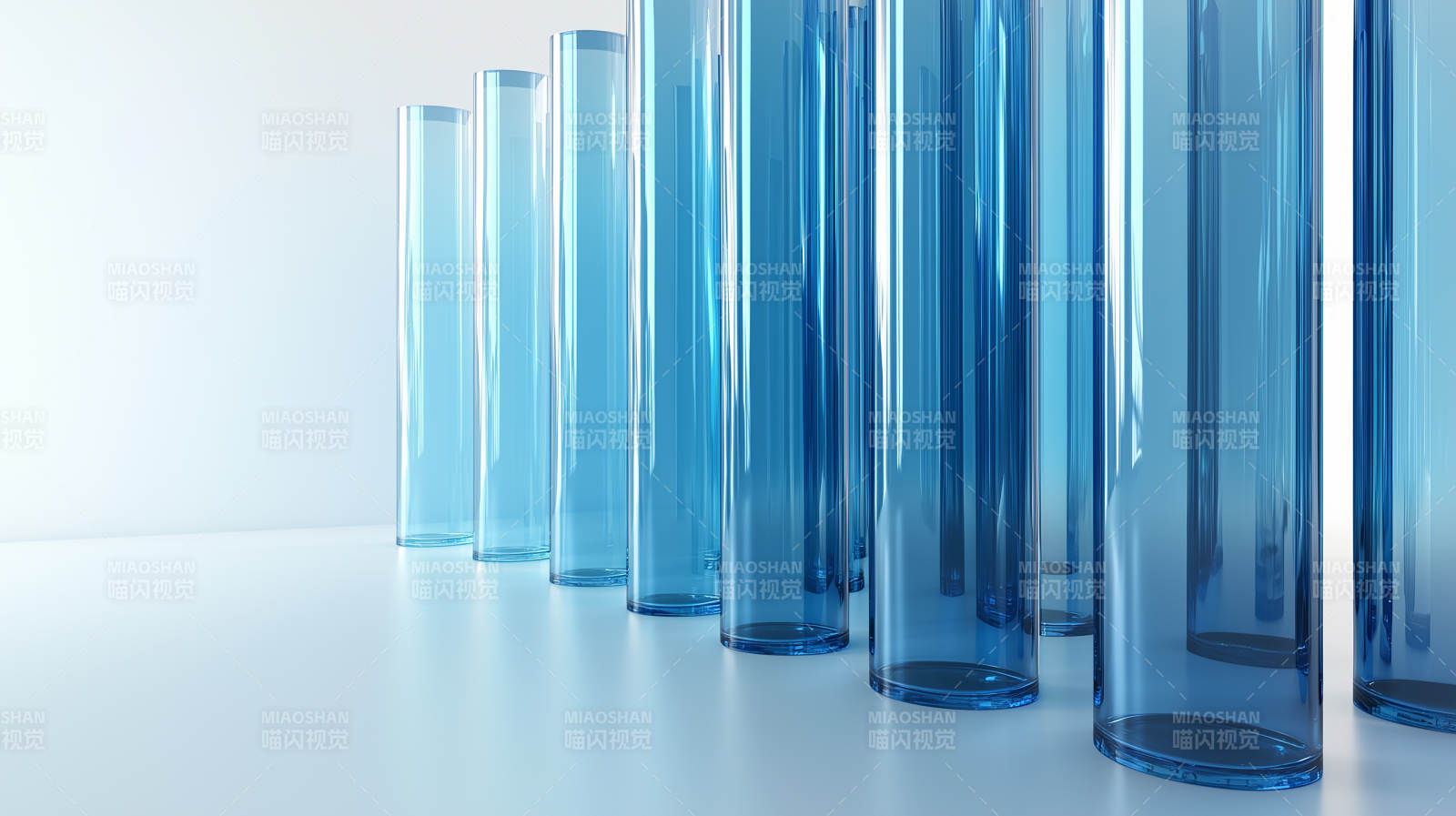 蓝色玻璃圆柱体排列图片