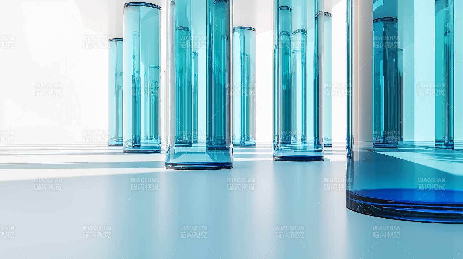 蓝色玻璃圆柱体排列图片