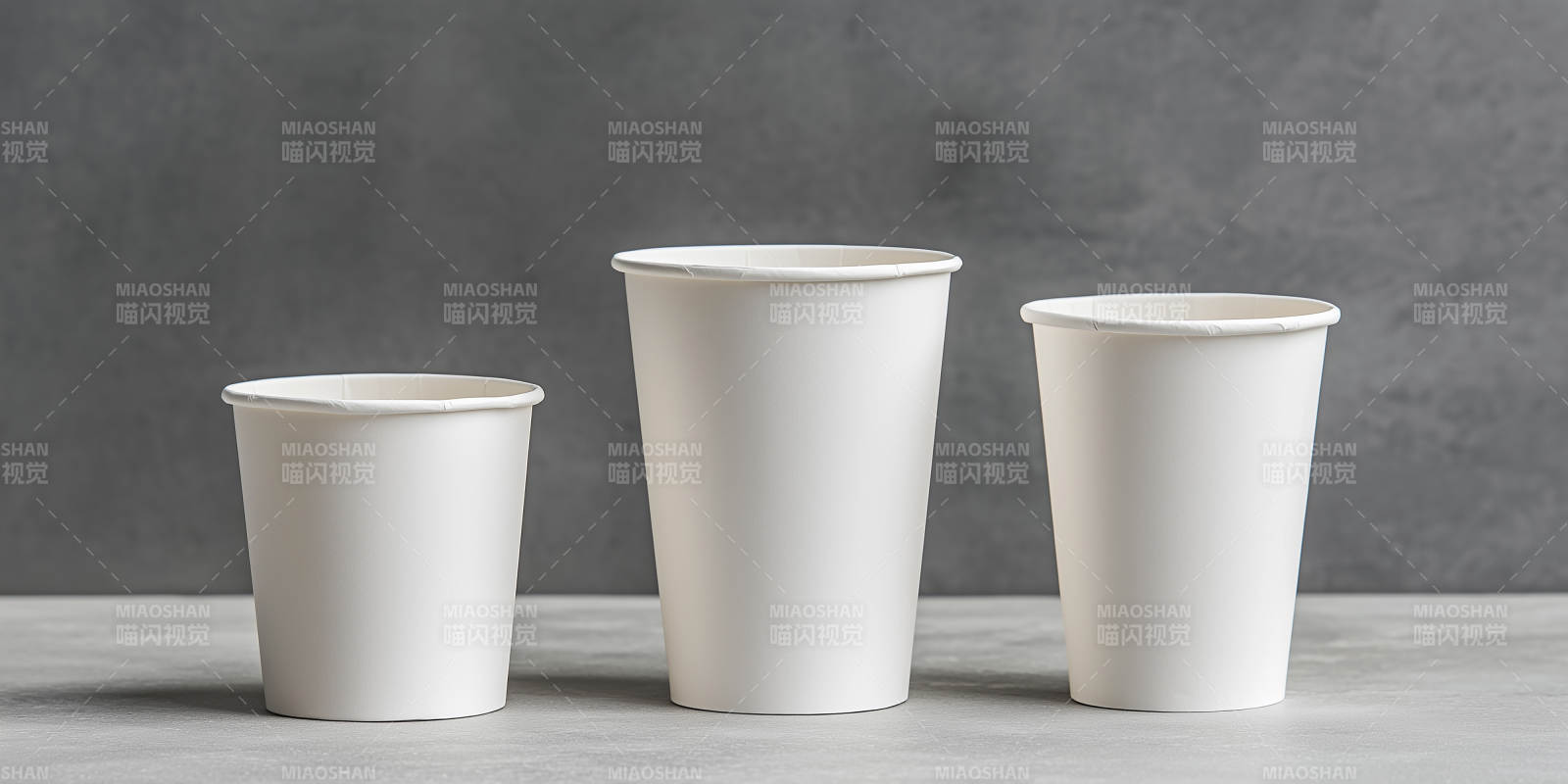 三种尺寸的纸杯图片