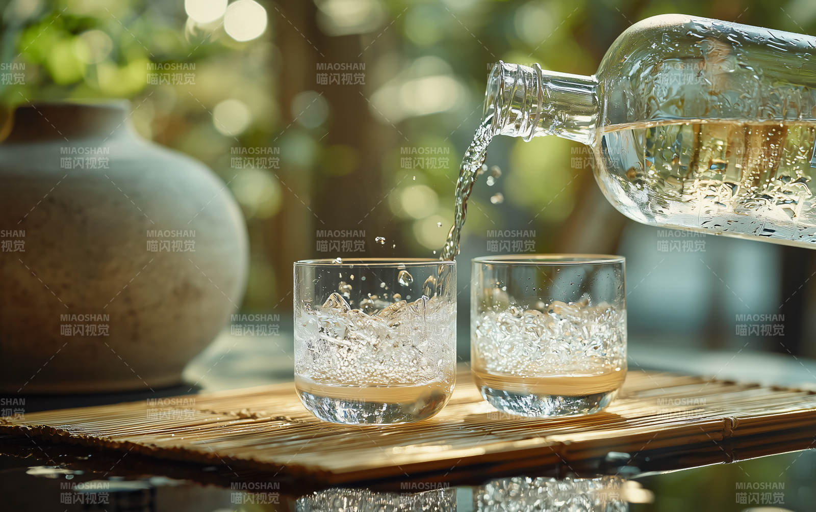 清泉入杯 静享时光图片