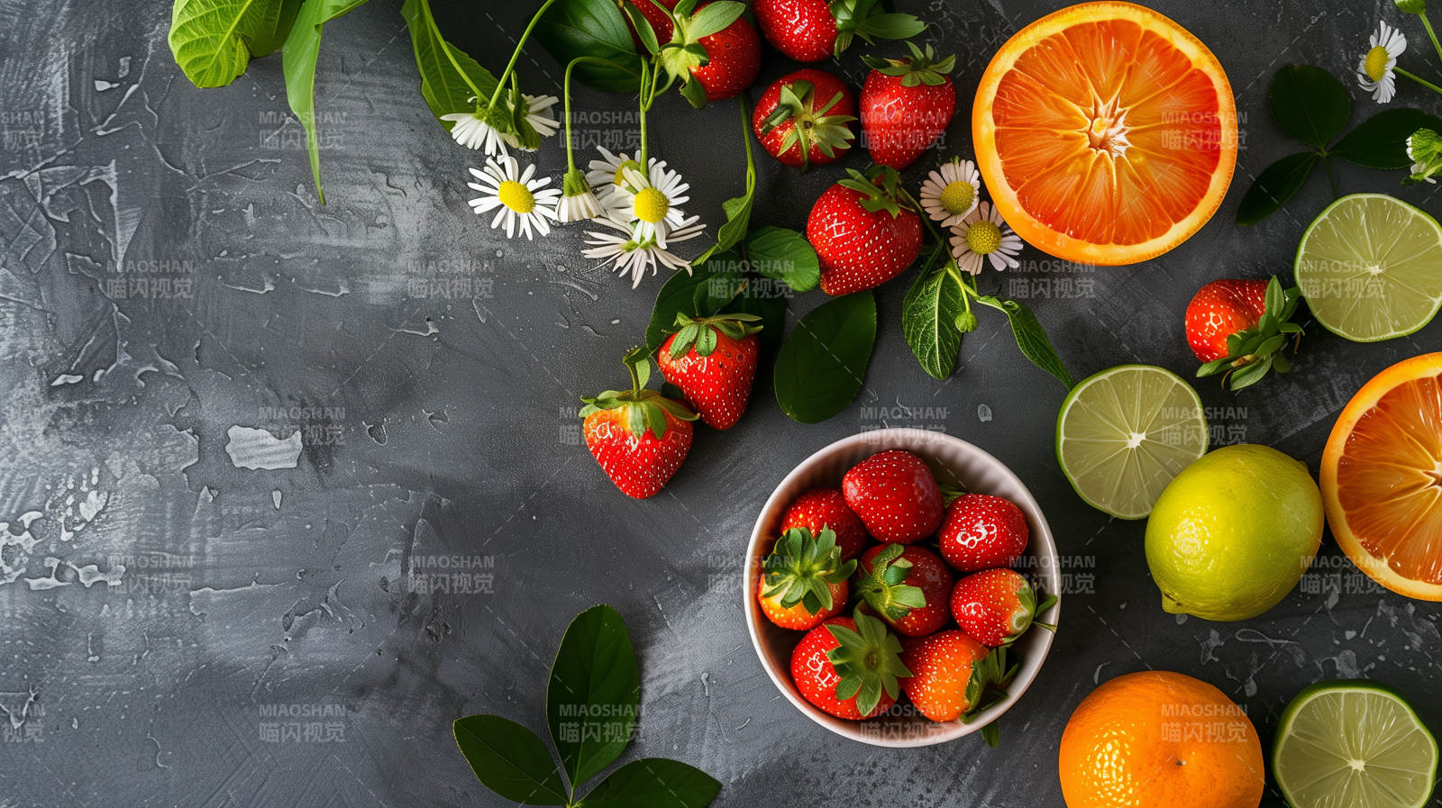 水果与草莓的静物图片