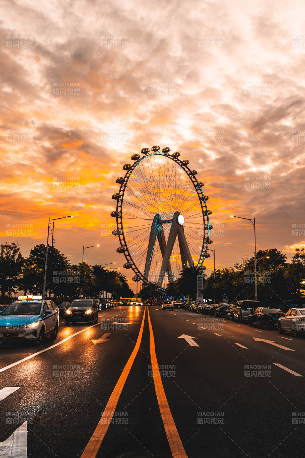 深圳12.14晚霞撞上摩天轮图片