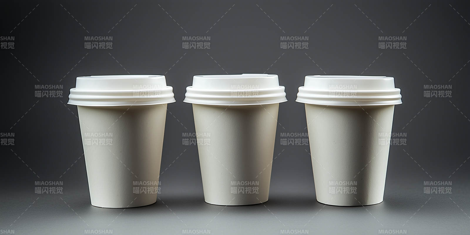 三种尺寸的纸杯图片