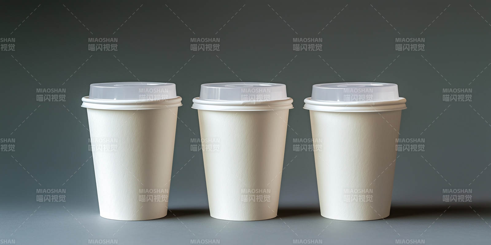 三种尺寸的纸杯图片