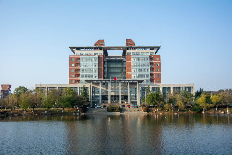 长沙理工大学图书馆图片