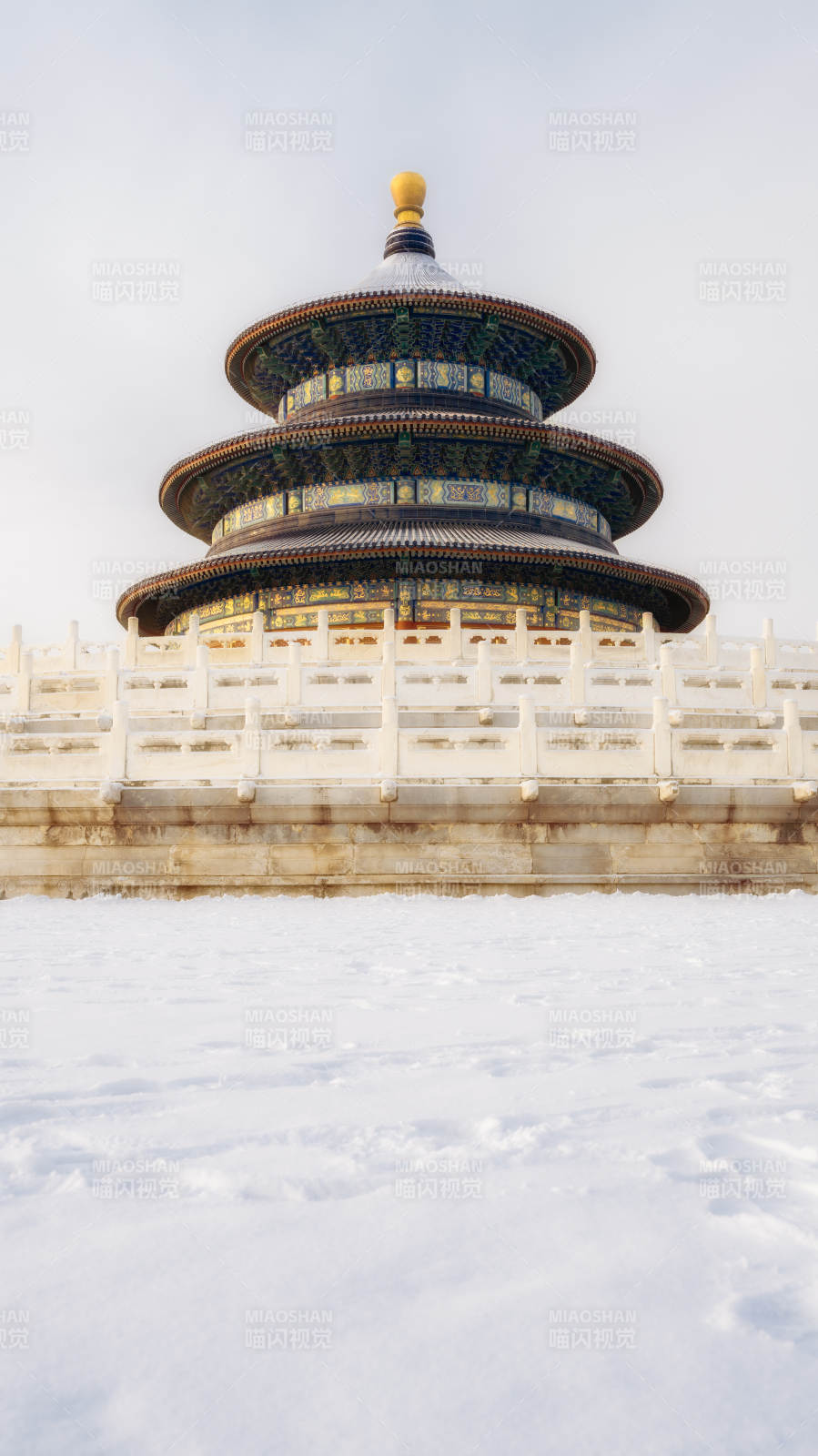 雪中天坛祈年殿图片