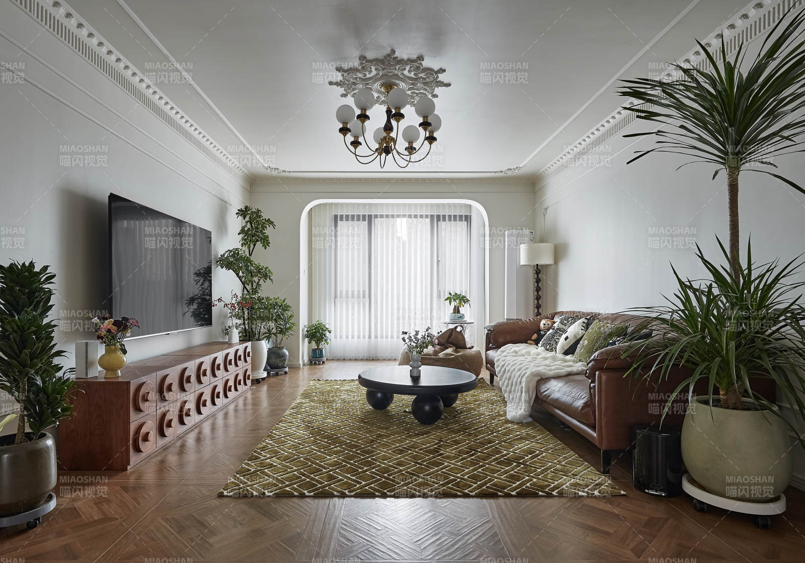 现代客厅绿植装饰图片