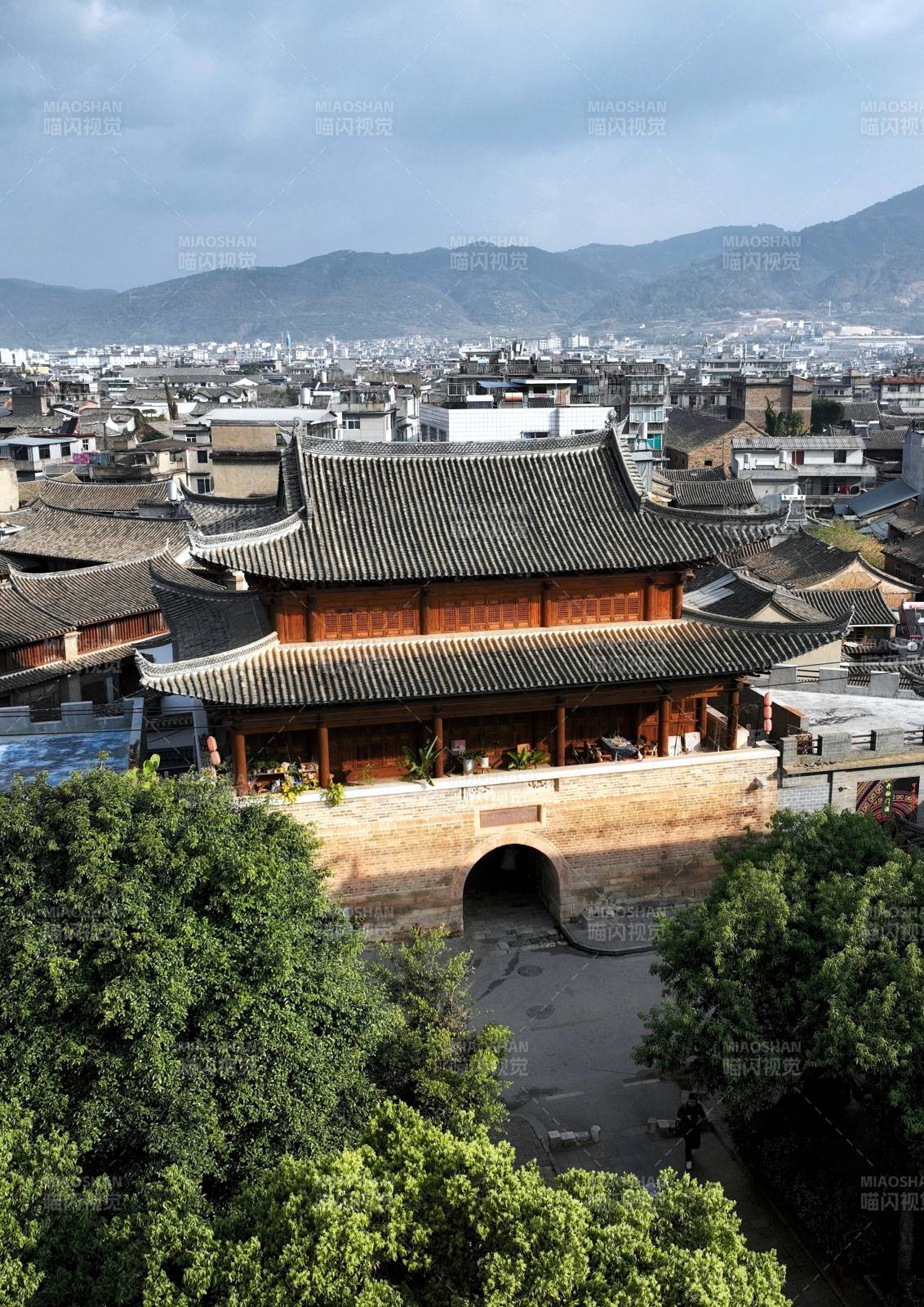 古城楼阁风光图片