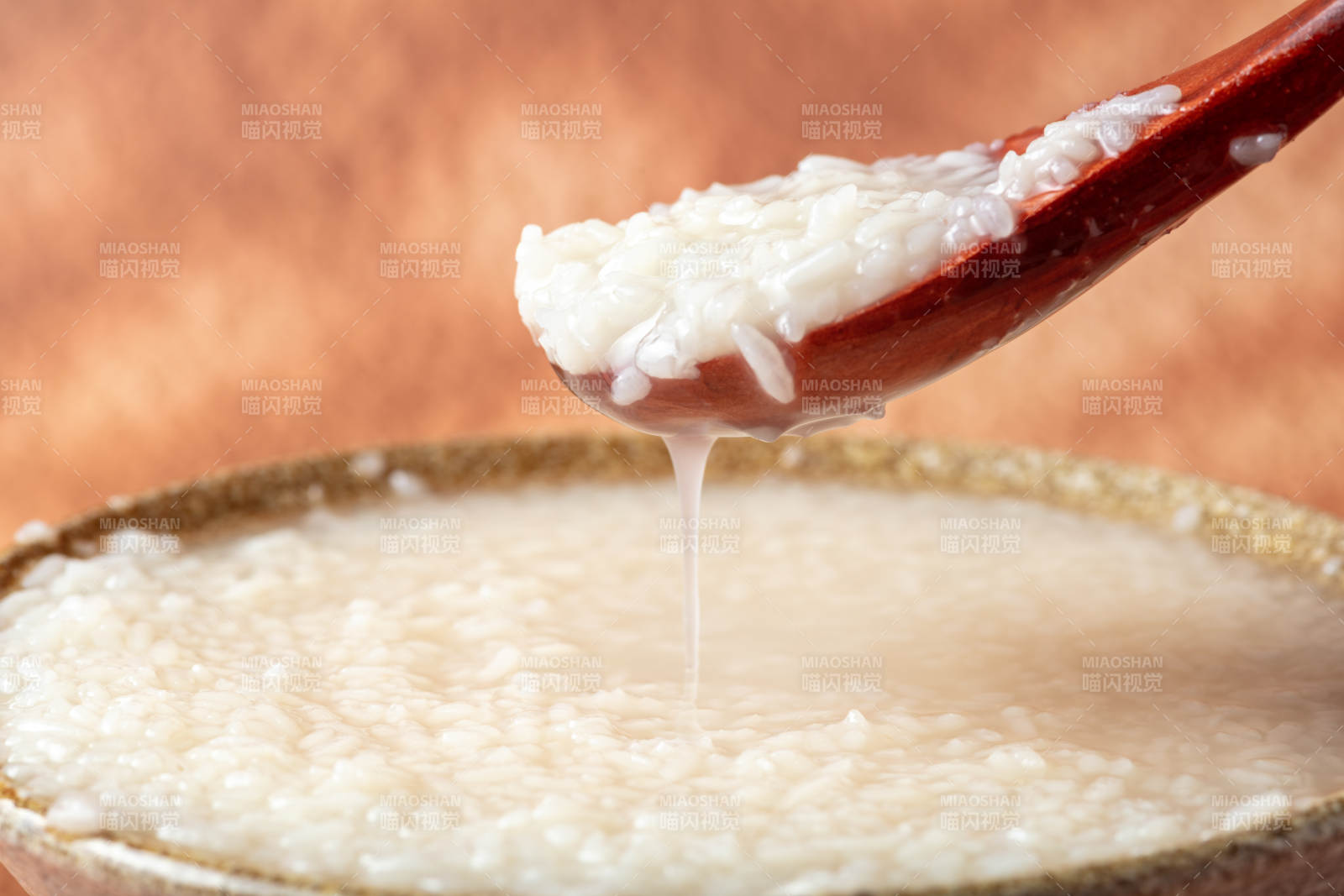 米粥香浓诱人图片