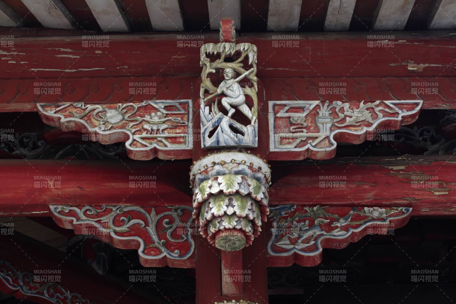 泉州少林寺古建筑彩绘斗拱图片