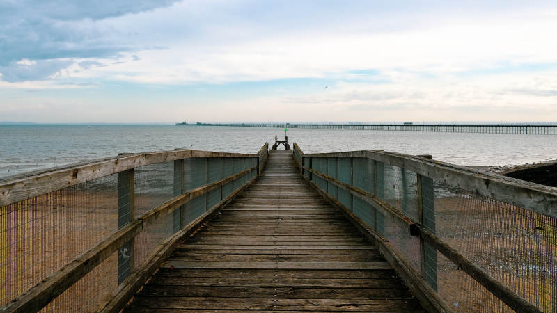 英国古老码头景观图片