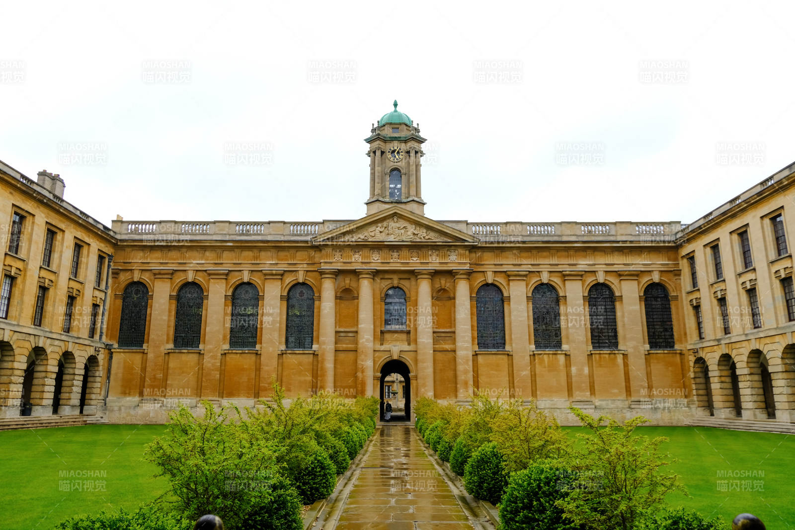 牛津古典建筑庭院风光图片