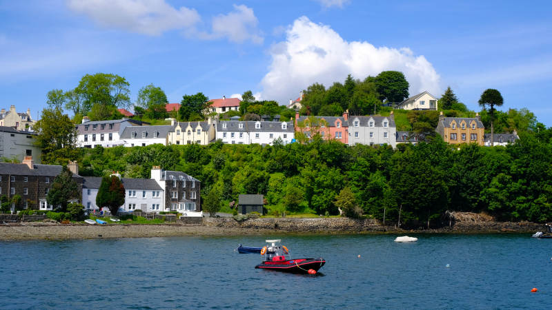 苏格兰天空岛小镇风光图片