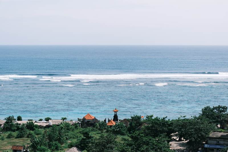 海天一色 静谧海岸 巴厘岛潘达瓦海滩图片