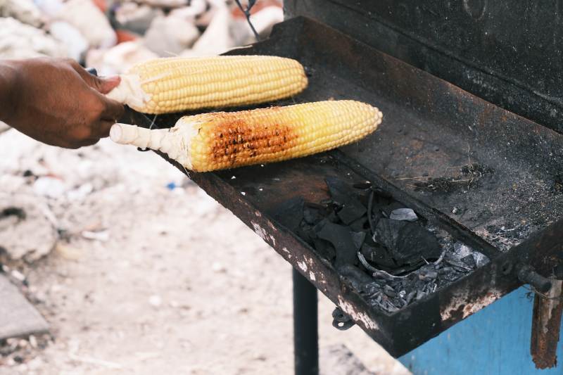 烤玉米图片