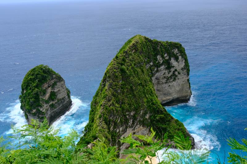 碧海绿岛奇景 精灵坠崖图片