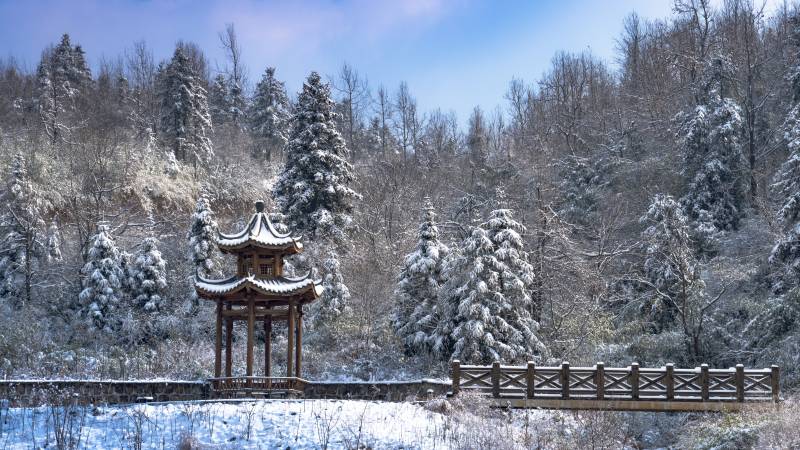 雪中亭台静谧景位于芜湖市三公山图片