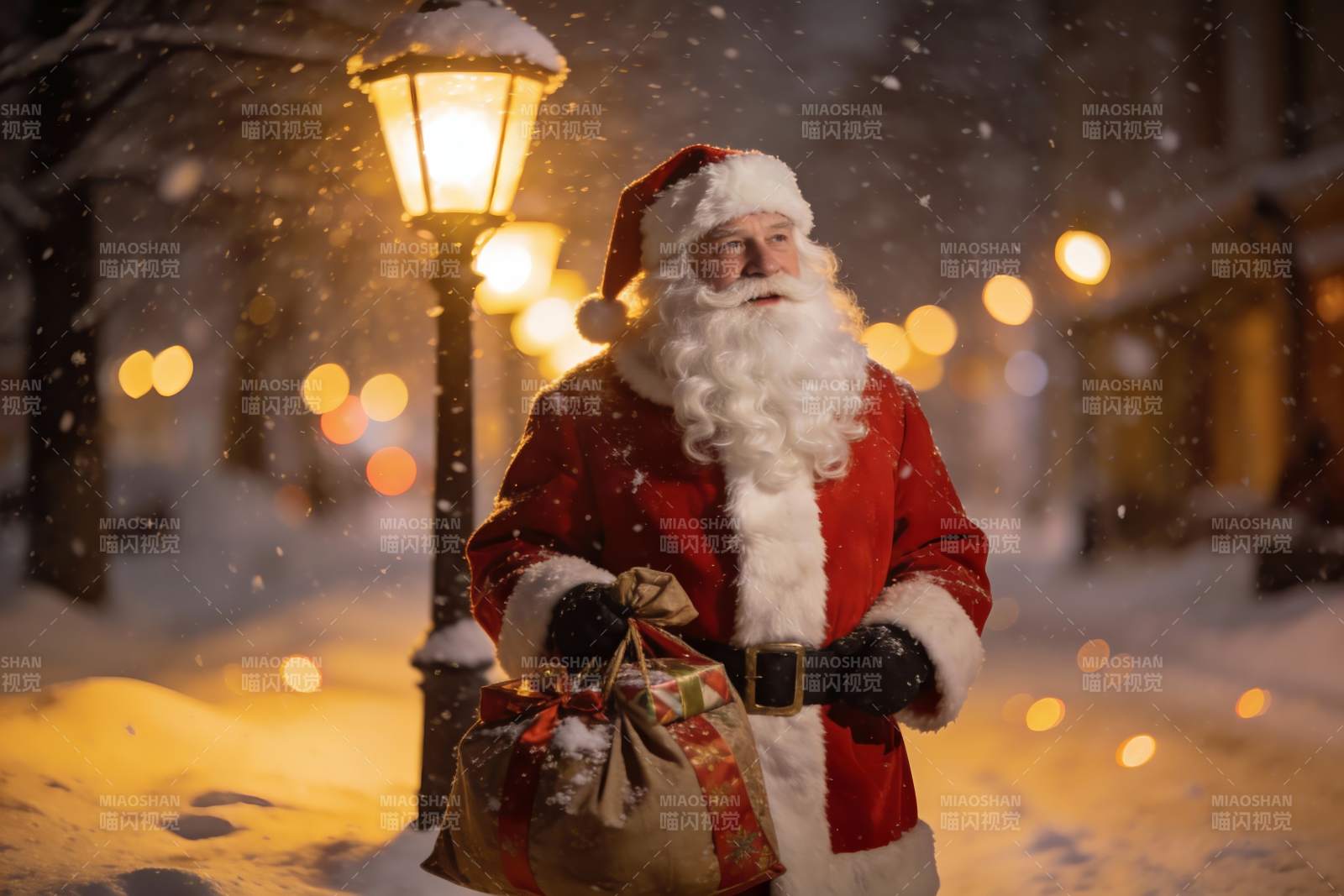 雪夜圣诞老人手提礼物袋图片