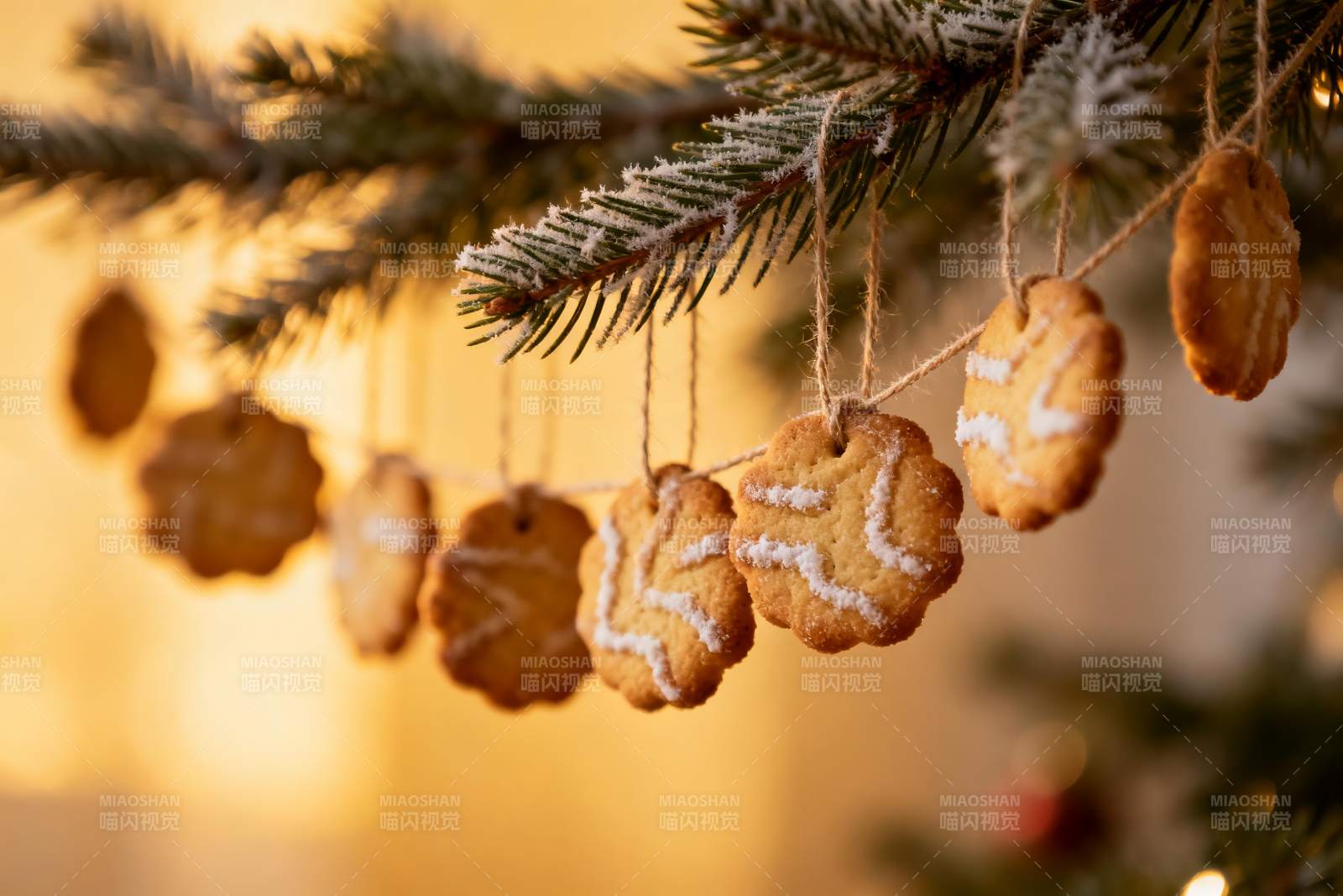 圣诞树挂饼干节日装饰图片