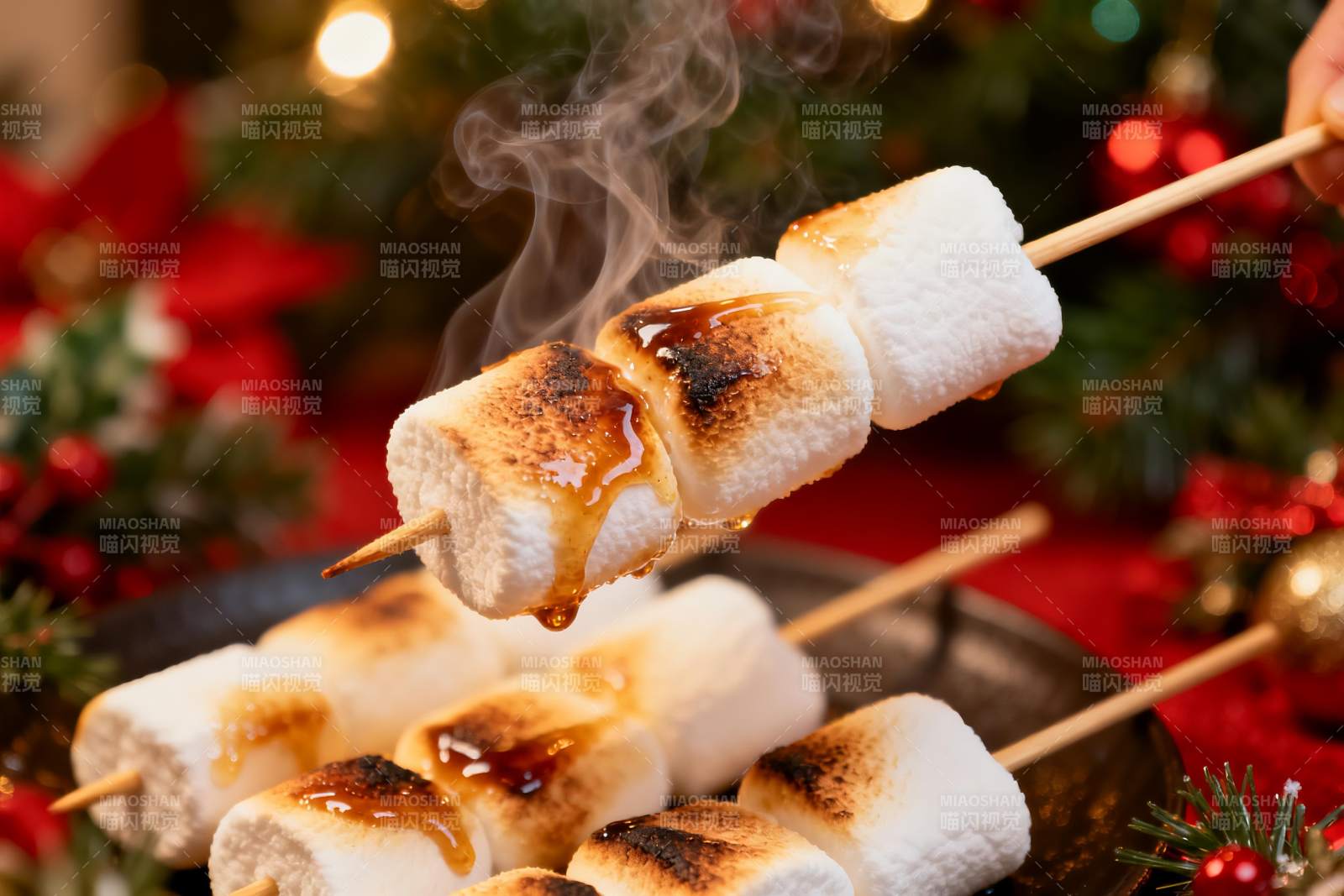 圣诞烤棉花糖诱人美食图片