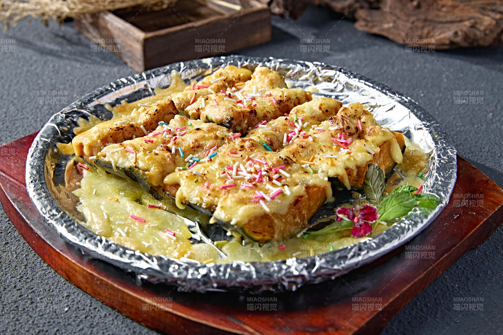 奶香芝士焗贝贝瓜图片