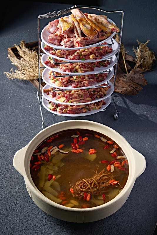 砂锅药膳滋补进补鸡肉锅图片