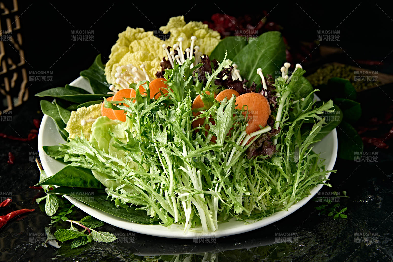 火锅涮品蔬菜菌菇大拼盘图片