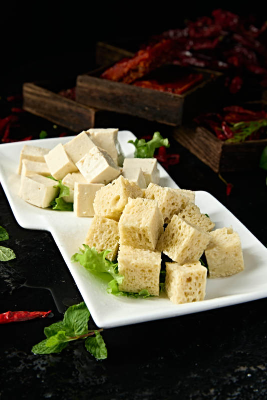 火锅食材鲜豆腐冻豆腐切片拼盘图片