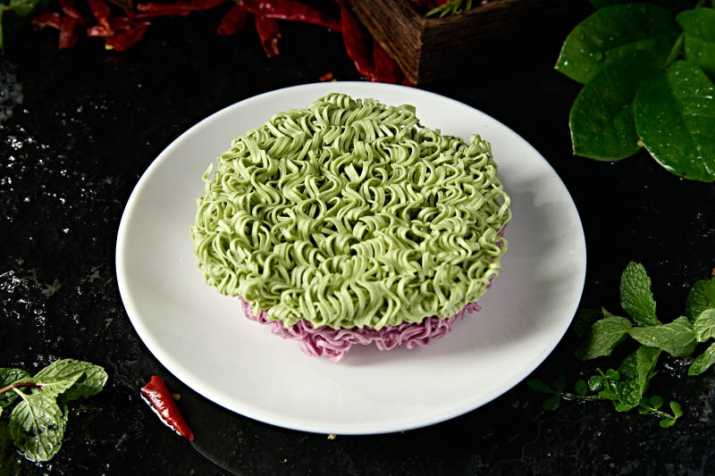 高档火锅料理食材蔬菜面饼图片